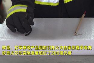 ?利物浦vs蓝军判罚合集：范迪克进球被吹，凯塞多踩踏未吃牌